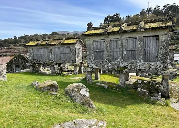 Сasa de vacaciones Destro Village Lindoso